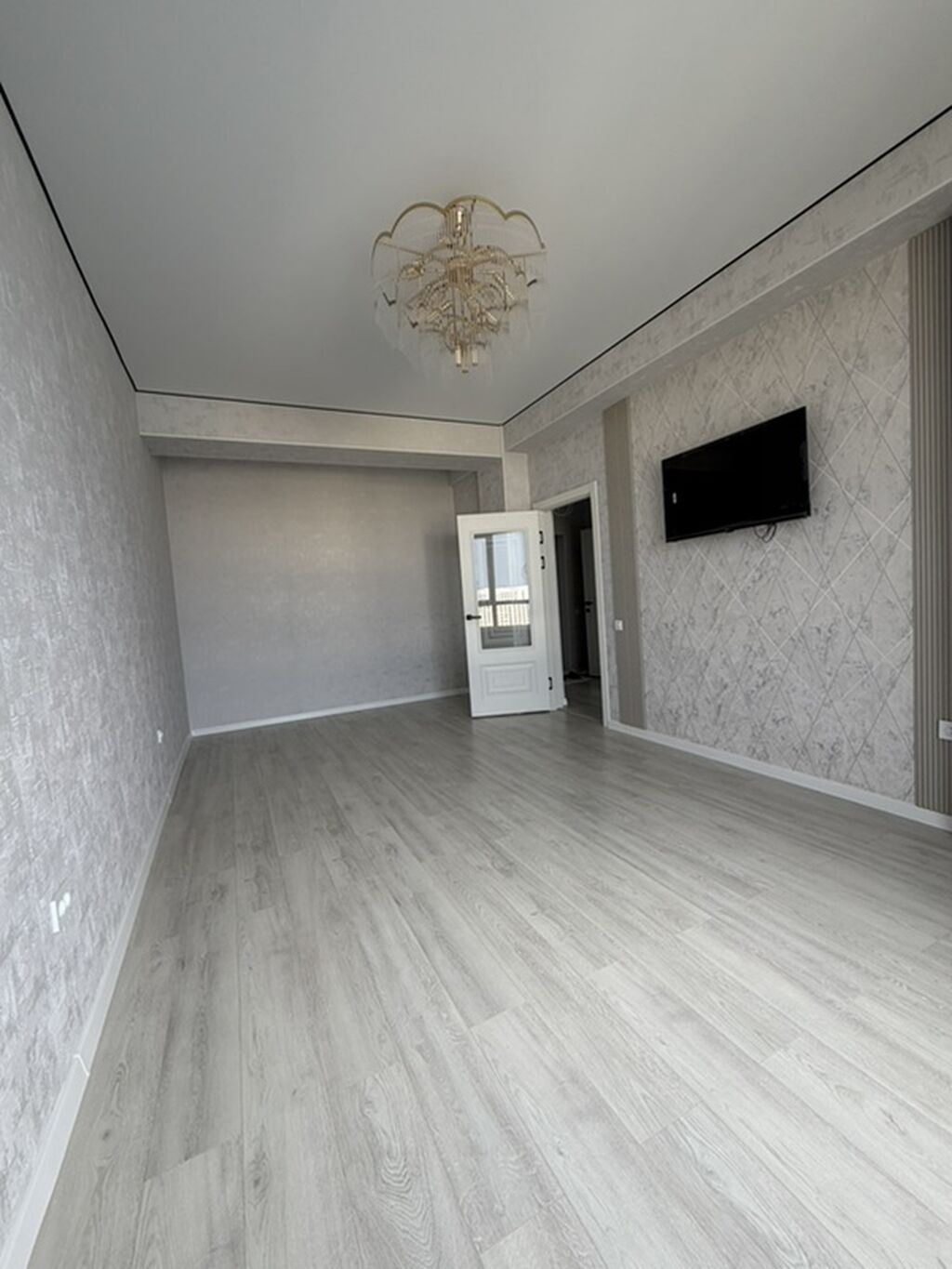 1 комната, 41 м², Пишпек Элитка, 11 этаж, Свежий ремонт: фото 1
