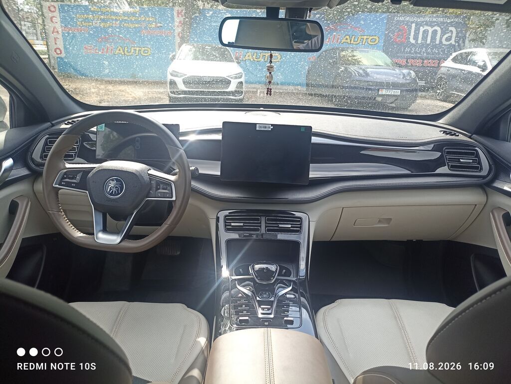 BYD Qin: 2023 г., 1.5 л, Автомат, Гибрид, Седан: фото 6