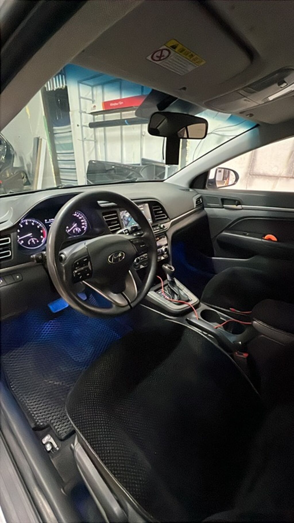 Hyundai Avante: 2018 г., 1.6 л, Автомат, Бензин, Седан: фото 3