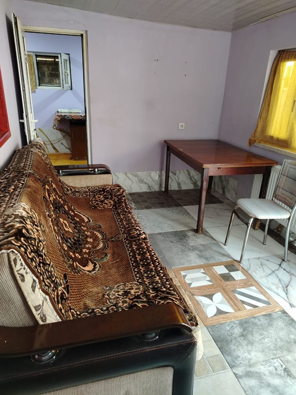 İşiq qaz kirayeçi ödeyir suyu ev yiyesi ev sakit yerde yerleşir 125 72
