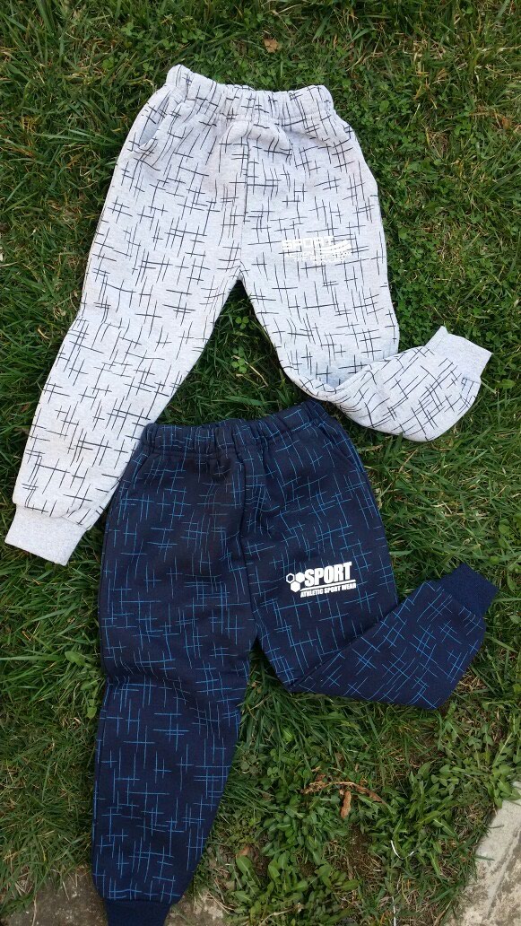 Dečije Farmerke i Pantalone: NOVE VEL. 98(3 GOD.)
1 KOM 450
OBA ZA 800 Ima i u vel 1 2 na lalafo.rs NOVE VEL. 98(3 GOD.)
1 KOM 450
OBA ZA 800 Ima i u vel 1 2 - Petrovac na Mlavi