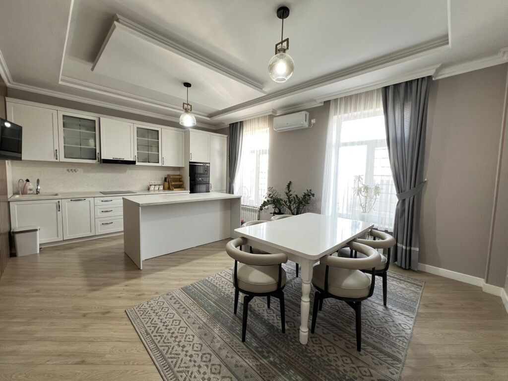 4 комнаты, 200 м², Ынтымак ж/м 4 этаж, Дизайнерский ремонт: фото 2