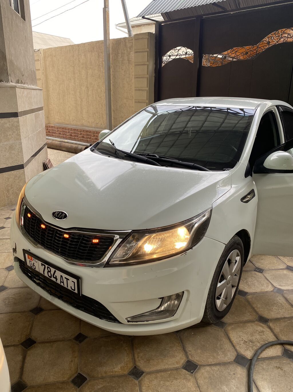 Kia Rio: 2013 г., 1.4 л, Механика: фото 2