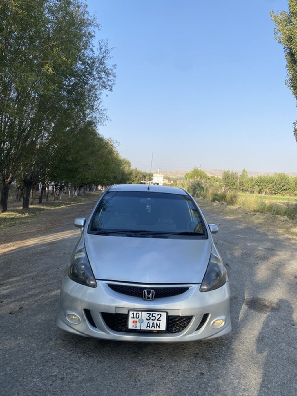 Honda Fit: 2002 г., 1.5 л, Автомат, Бензин, Хэтчбэк: фото 1