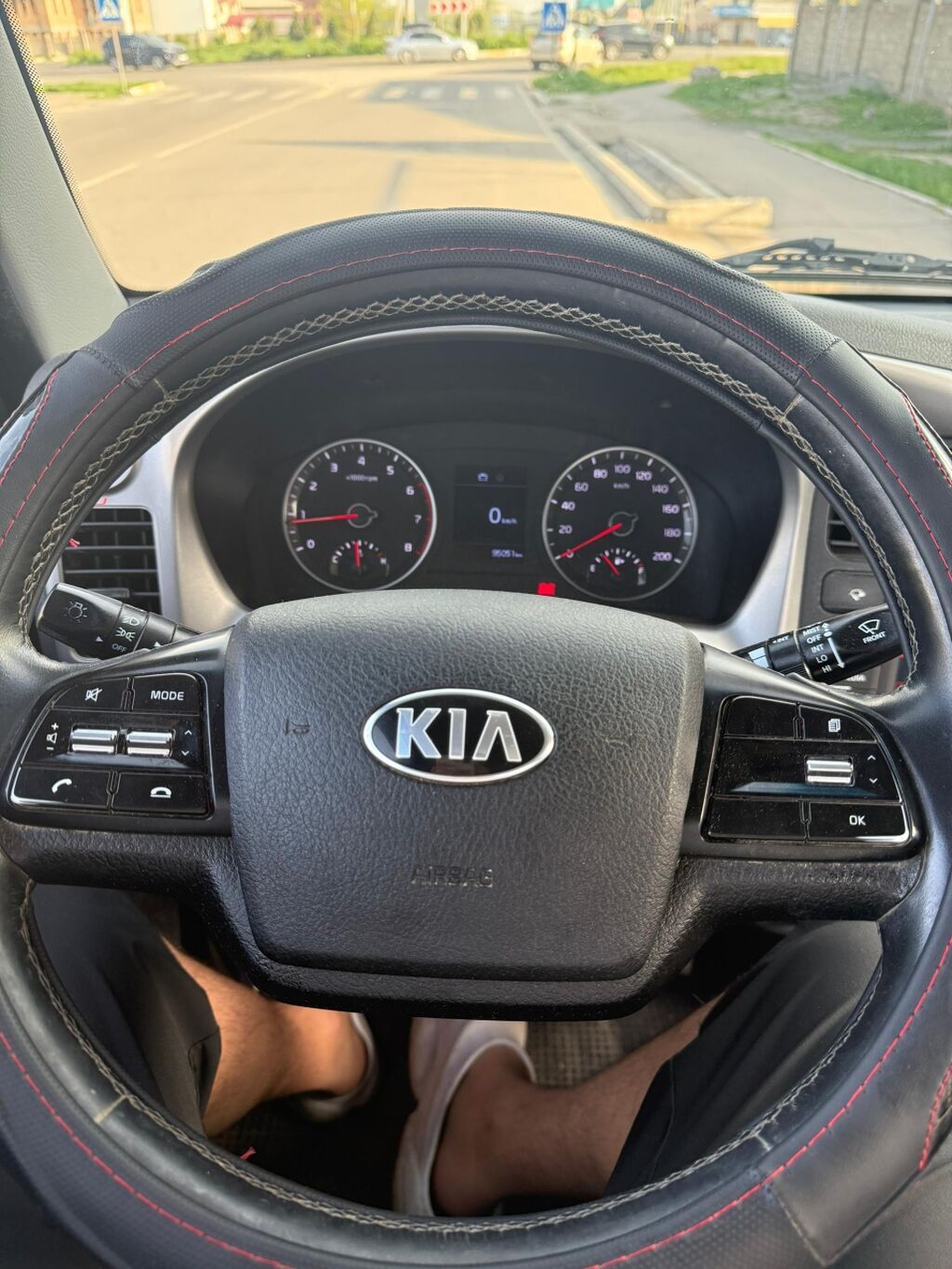 Kia Bongo 3 В хорошем состоянии 2.4газ Механика 5ст Пробег 96 — фото 8