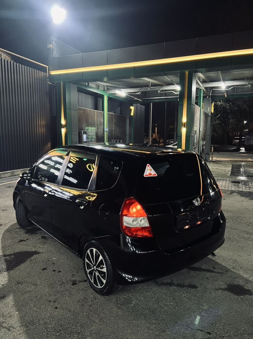 Honda Fit: 2002 г., 1.5 л, Автомат, Бензин, Хэтчбэк: фото 3