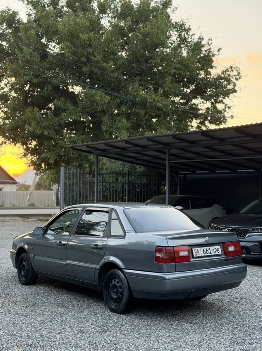 Volkswagen Passat: 1997 г., 2 л, Механика, Бензин, Седан: фото 3