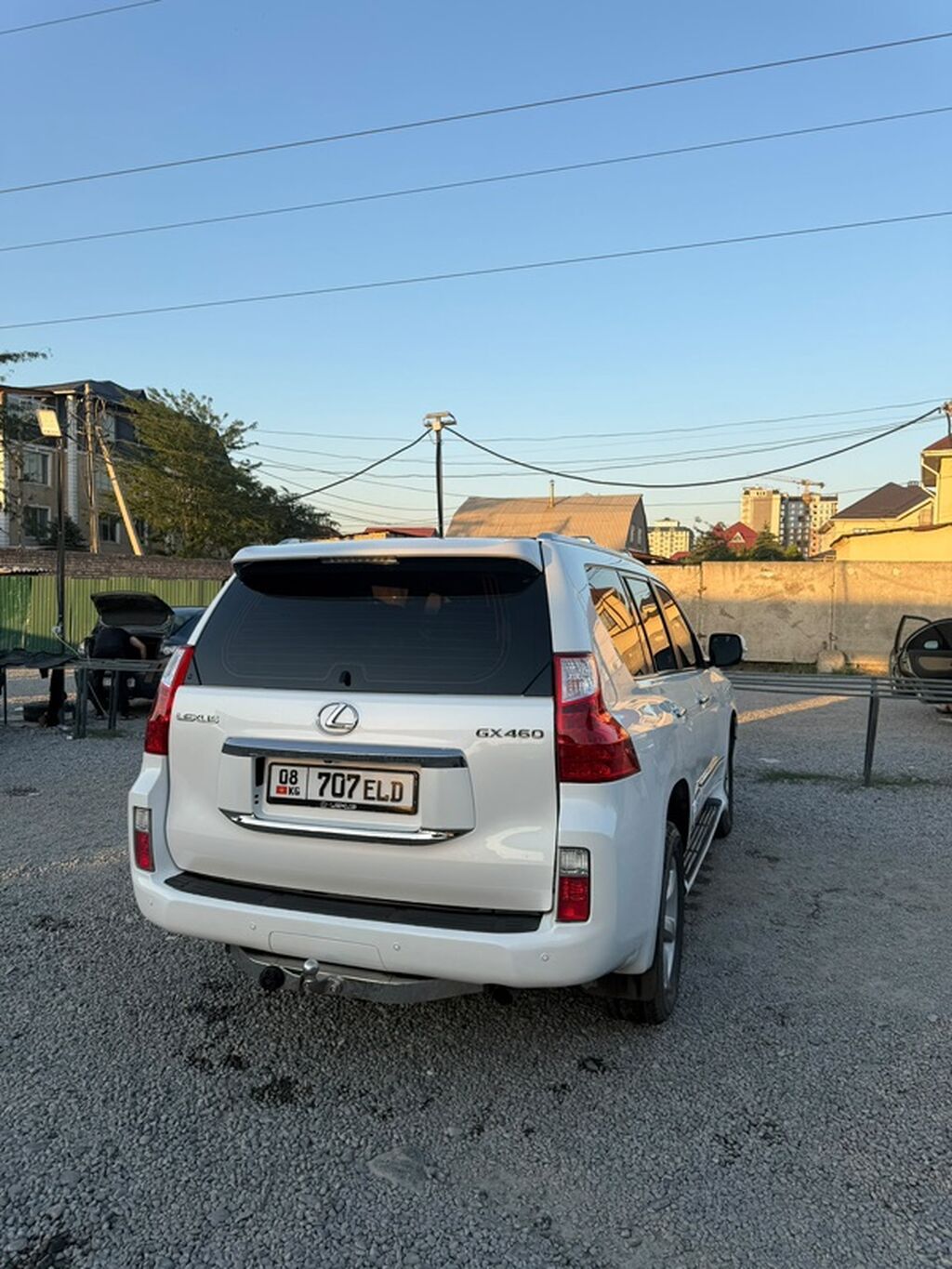 Lexus GX: 2010 г., Автомат, Бензин, Внедорожник: фото 2