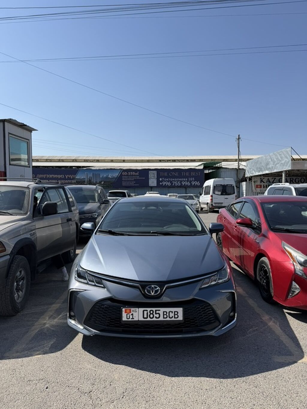 Toyota Corolla: 2023 г., 1.8 л, Автомат, Гибрид, Седан: фото 2