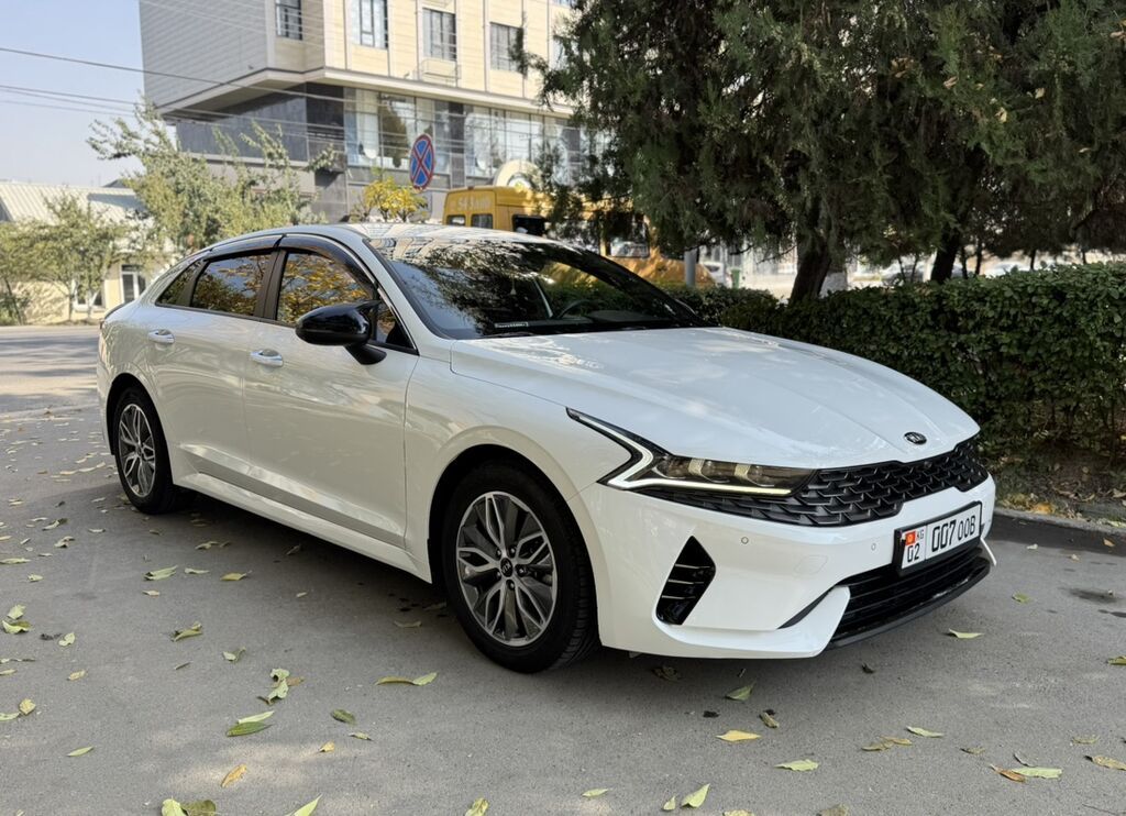 Kia K5: 2021 г., 2 л, Автомат, Гибрид, Седан: фото 2