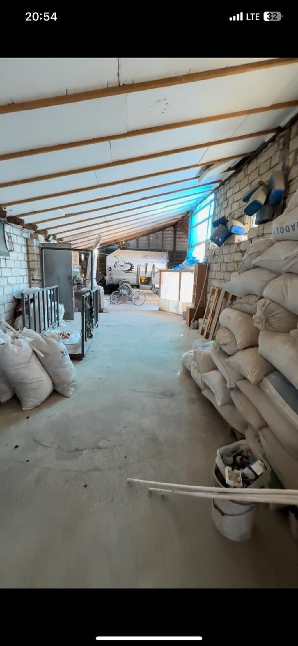 Ferma/Göyçayda 260 hektar sahədə ferma bütün avadanlıqlarla və fermada