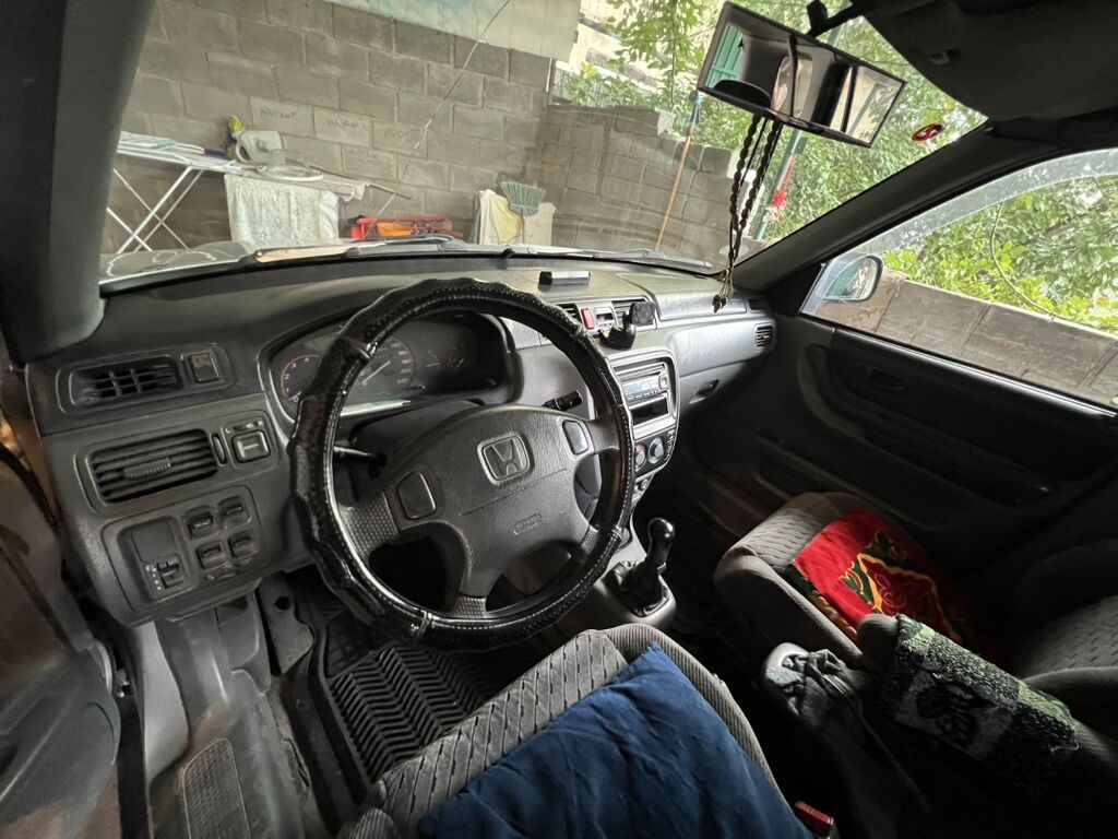 Honda CR-V: 2001 г., 2 л, Механика, Газ, Кроссовер: фото 8