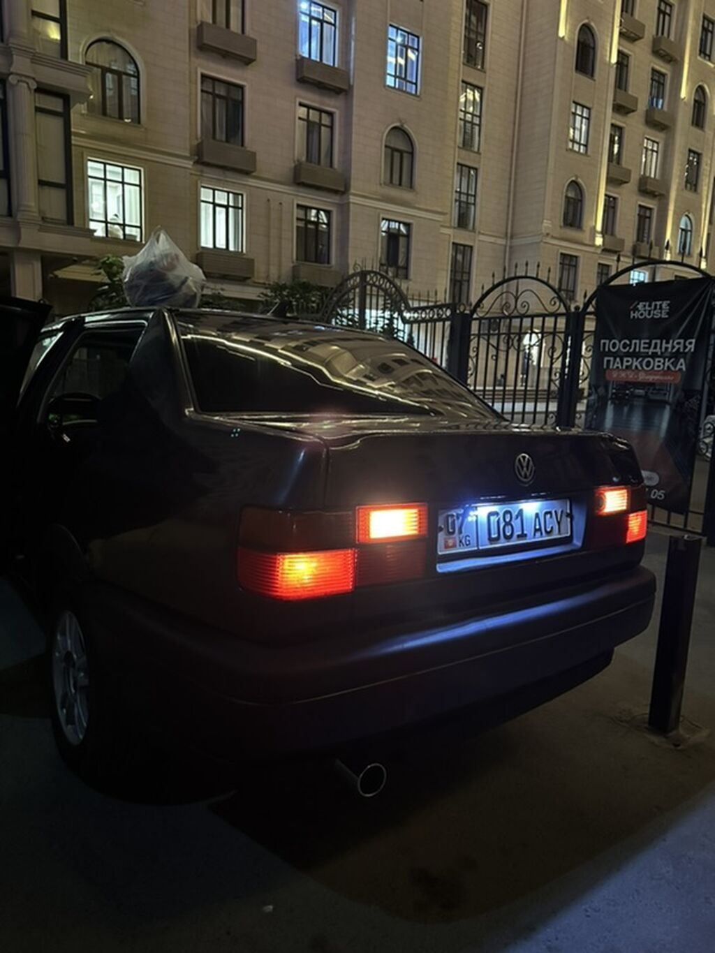 Volkswagen Vento: 1993 г., 1.8 л, Механика, Бензин, Седан: фото 8