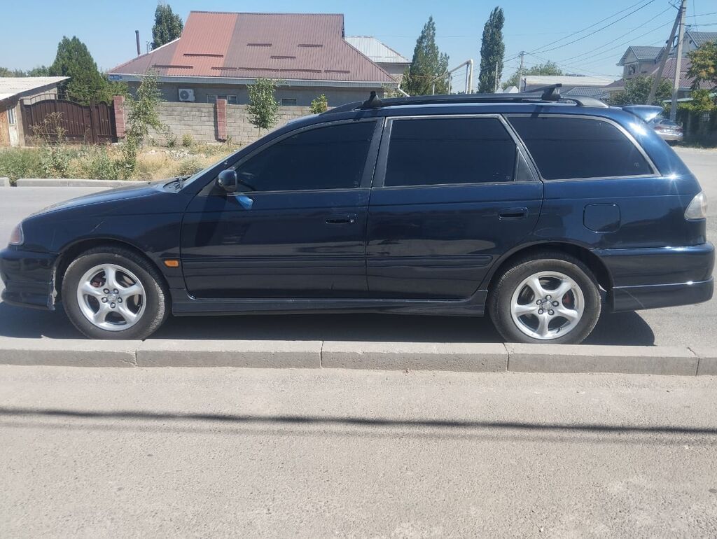 Toyota Caldina: 2000 г., 2 л, Автомат, Бензин, Универсал: фото 3