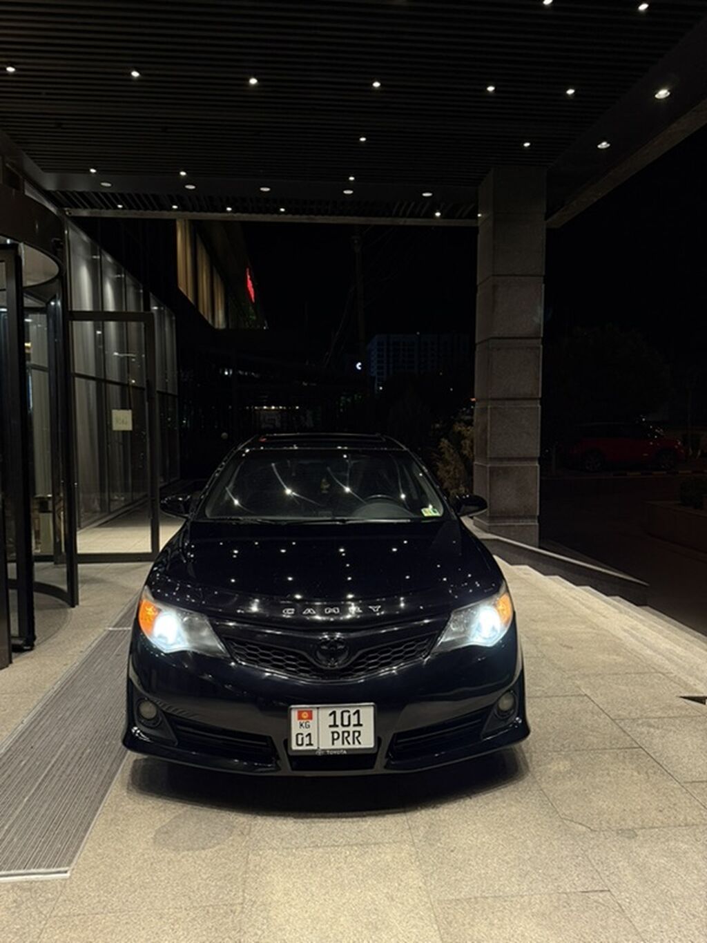 Toyota Camry: 2012 г., 2.5 л, Автомат, Бензин, Седан: фото 1