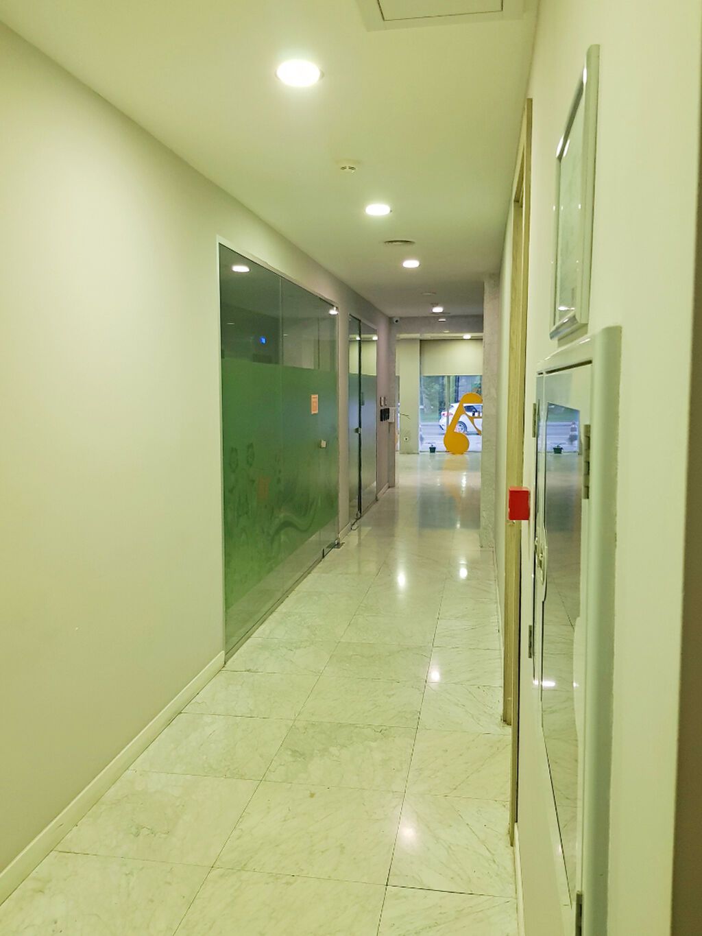 🏢 GƏNCLİK METROSUNA YAXIN — TAM TƏMİRLİ OFİSLƏR İCARƏYƏ VERİLİR 1-ci