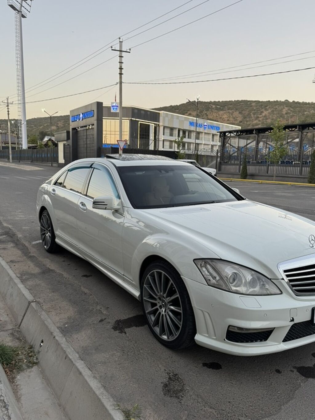 Mercedes-Benz S-Class: 2007 г., 5.5 л, Робот, Бензин, Седан: фото 4