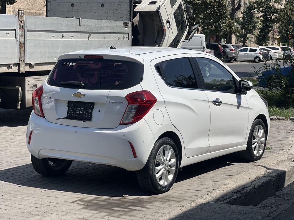 Chevrolet Spark: 2019 г., 1 л, Автомат, Бензин, Хэтчбэк: фото 4