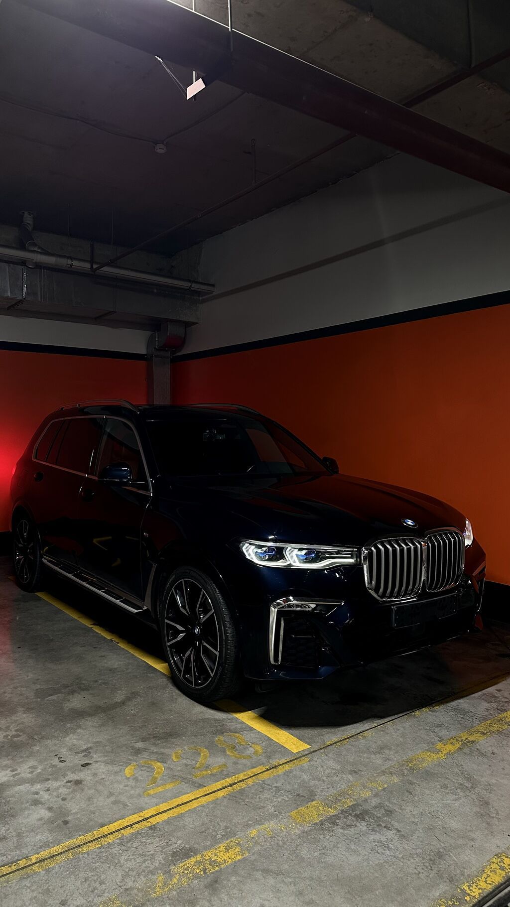 BMW X7