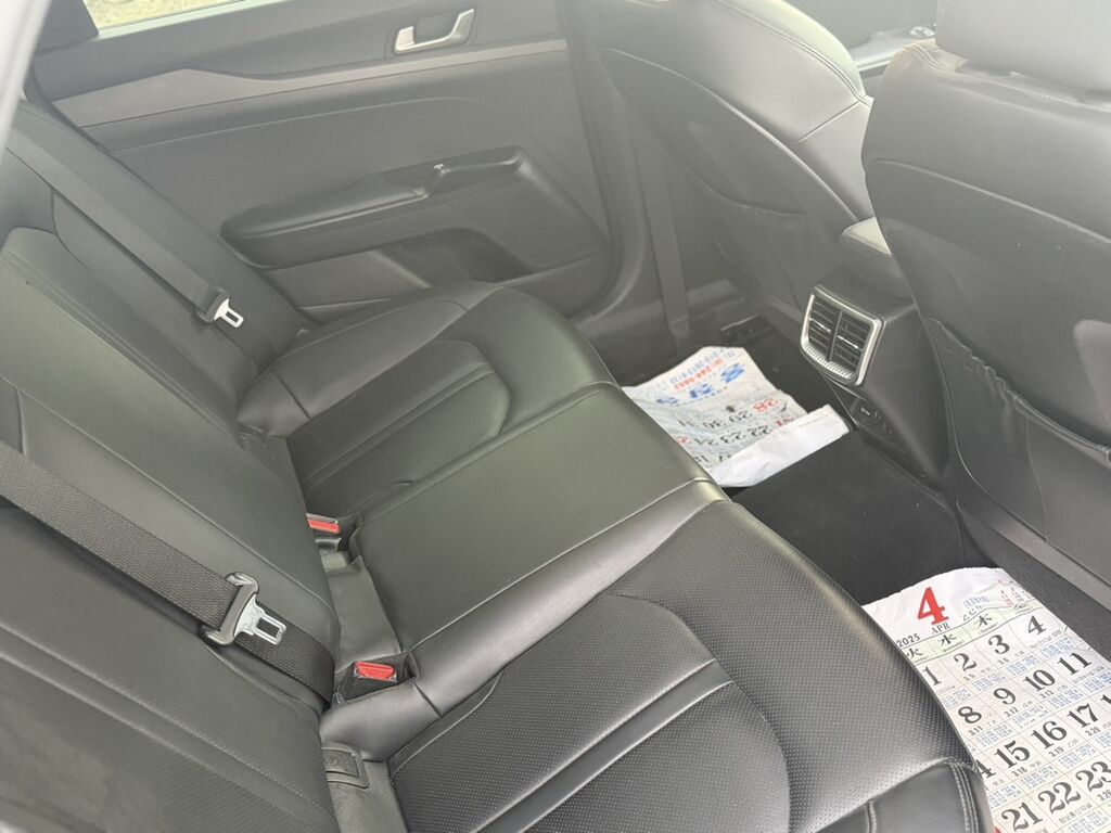 Kia K5: 2021 г., 2 л, Автомат, Бензин, Седан: фото 3