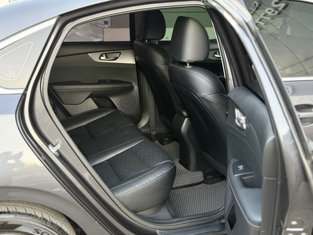 Kia K3: 2018 г., 1.6 л, Вариатор, Бензин, Седан: фото 5