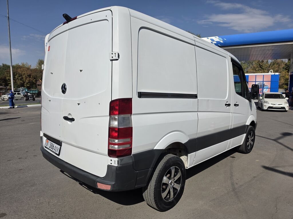 Mercedes-Benz Спринтер: 2008 г., 2.2 л, Механика, Дизель, Фургон: фото 4