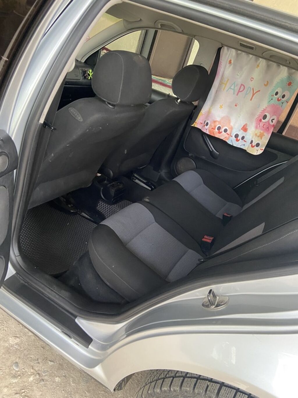 Volkswagen Golf: 2003 г., 1.6 л, Механика, Бензин, Хэтчбэк: фото 5