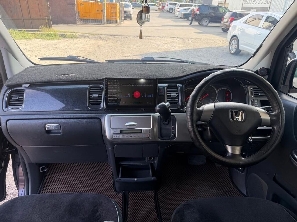 Honda Stepwgn: 2003 г., 2.4 л, Автомат, Газ, Минивэн: фото 3