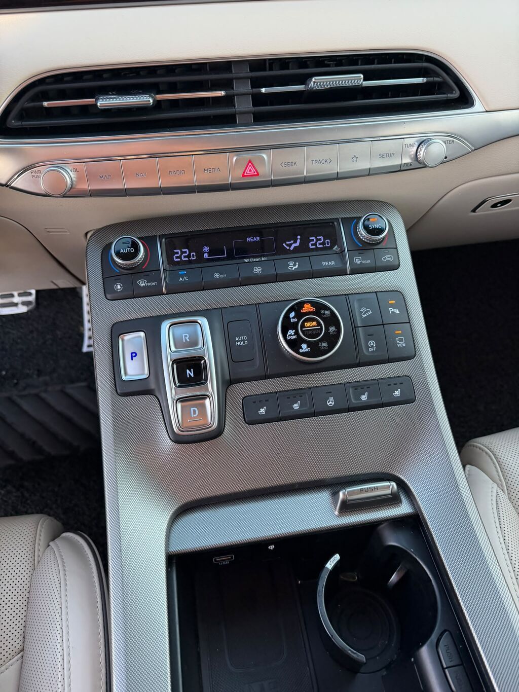 Hyundai Palisade: 2022 г., 2.2 л, Автомат, Дизель, Кроссовер: фото 4