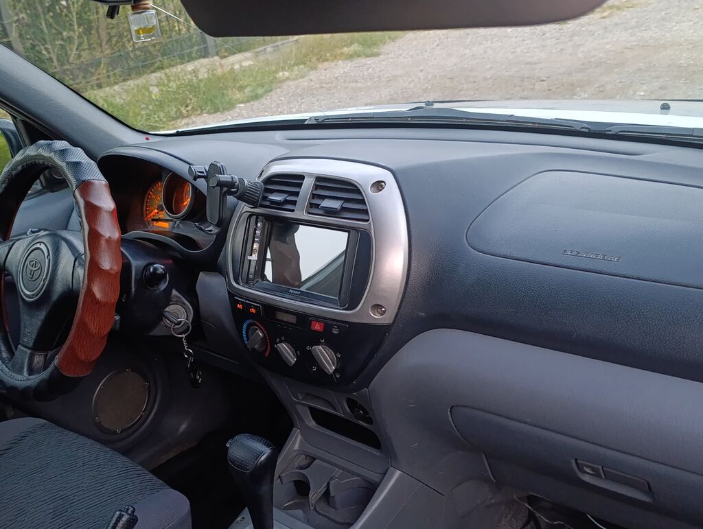 Toyota RAV4: 2002 г., 2.4 л, Автомат, Бензин, Кроссовер: фото 4