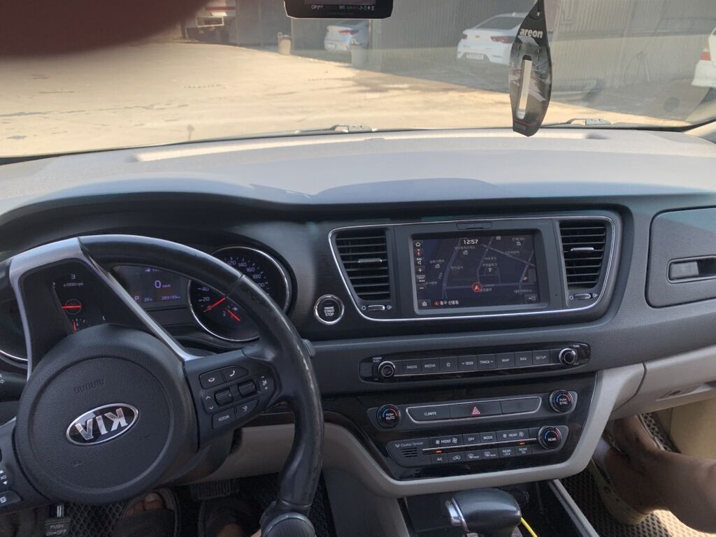 Kia Carnival: 2018 г., 2.2 л, Типтроник, Дизель, Минивэн: фото 7