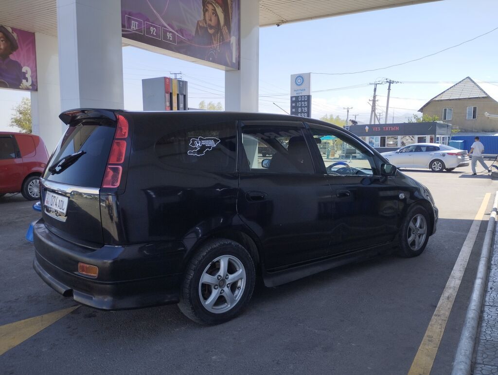 Honda Stream: 2002 г., 2 л, Автомат, Бензин, Универсал: фото 3