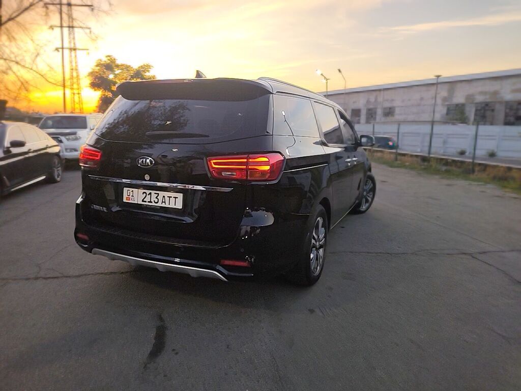 Kia Carnival: 2018 г., 2.2 л, Автомат, Дизель, Минивэн: фото 3