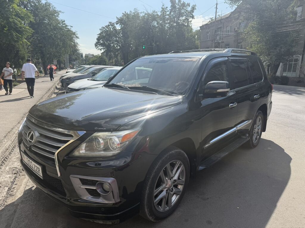 Lexus LX: 2009 г., 5.7 л, Автомат, Бензин, Внедорожник: фото 3