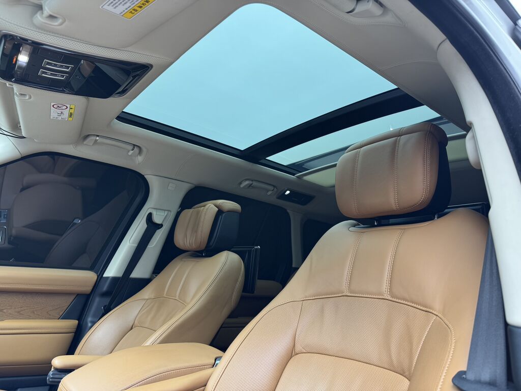 Land Rover Range Rover: 2019 г., 4.4 л, Дизель, Внедорожник: фото 8