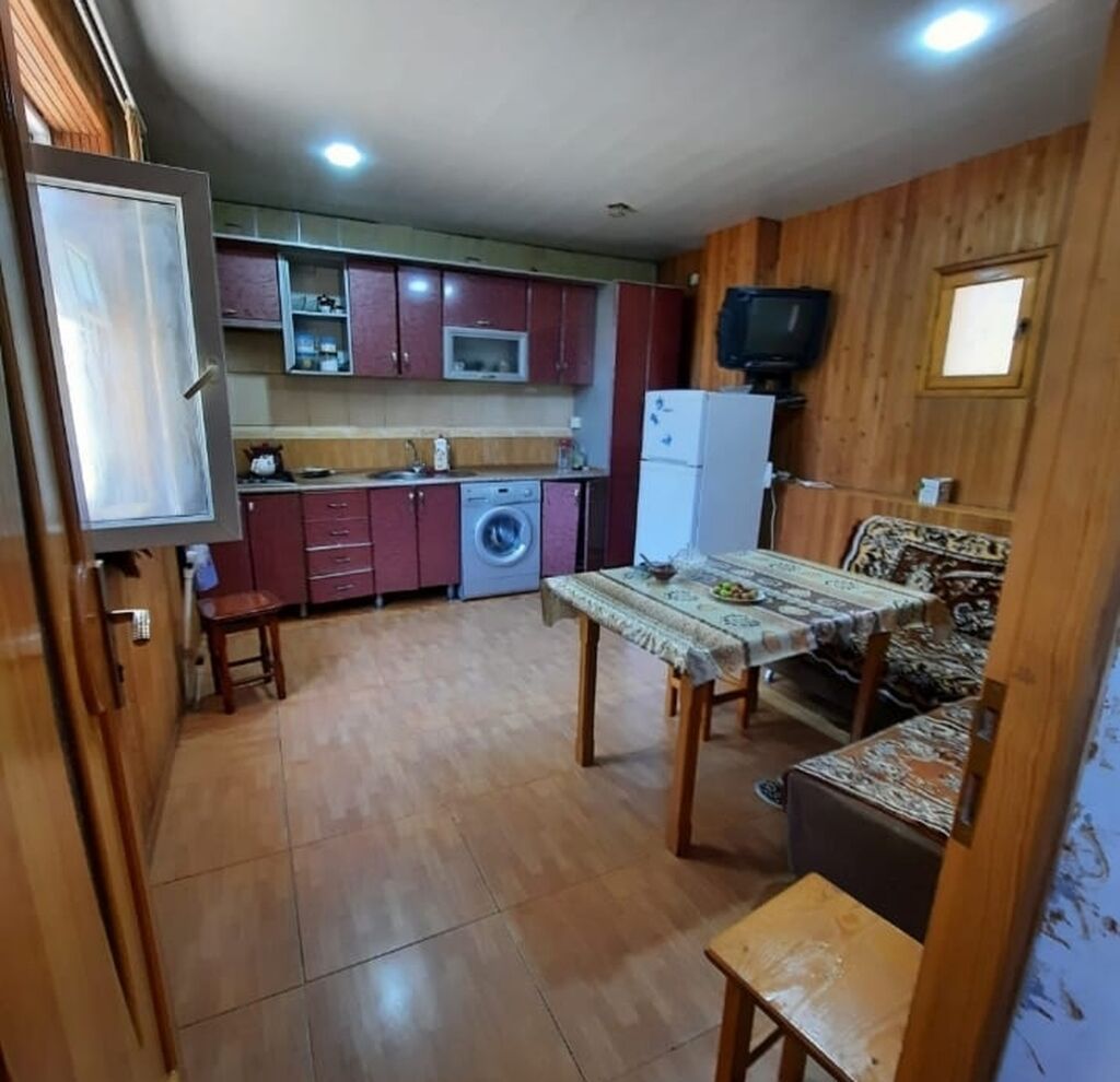 5 otaqlı, 100 kv. m, Orta təmir