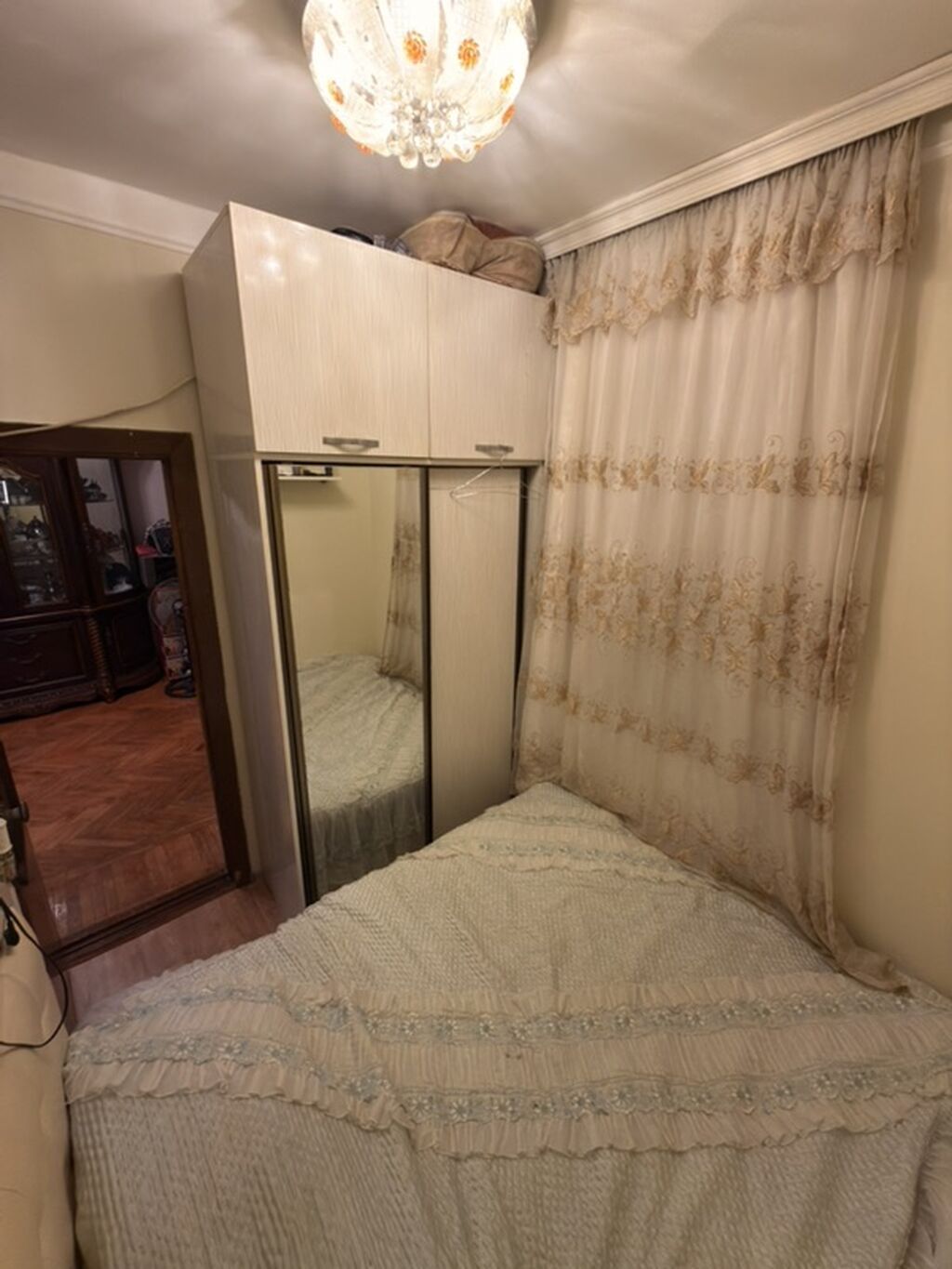 Bakı, Yasamal, 3 otaqlı, Köhnə tikili, m. İnşaatçılar, 55 kv. m