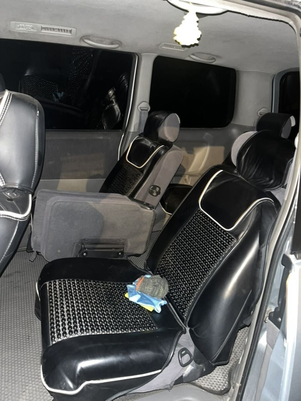 Toyota Noah: 2003 г., 2 л, Автомат, Бензин, Минивэн: фото 2