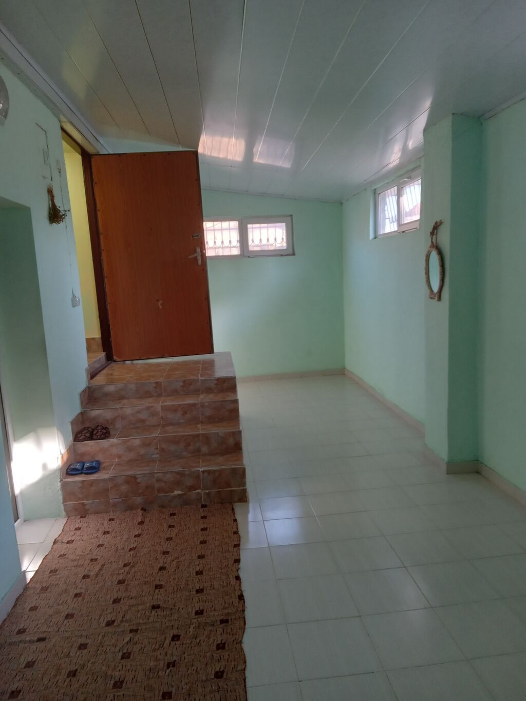 6 otaqlı, 161 kv. m, Orta təmir