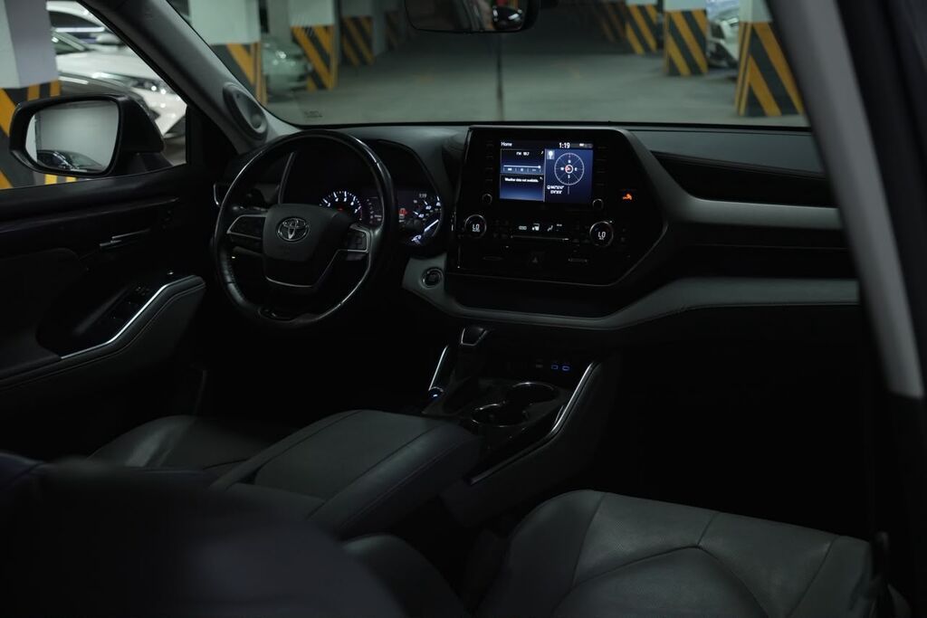 Toyota RAV4: 2020 г., 2.5 л, Вариатор, Гибрид, Кроссовер: фото 6