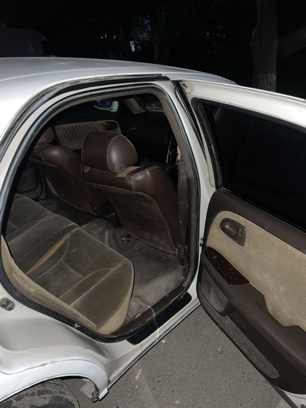 Toyota Cresta: 1994 г., 2 л, Автомат, Бензин, Седан: фото 6