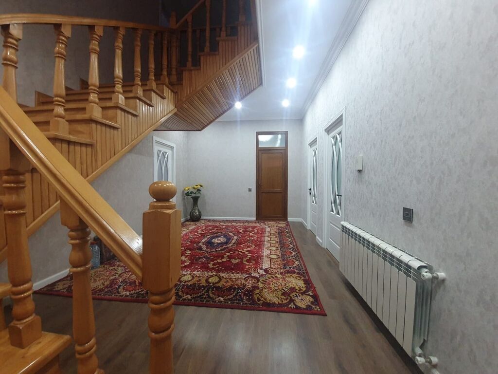 Bakıxanov qəs. 6 otaqlı, 200 kv. m, Yeni təmirli