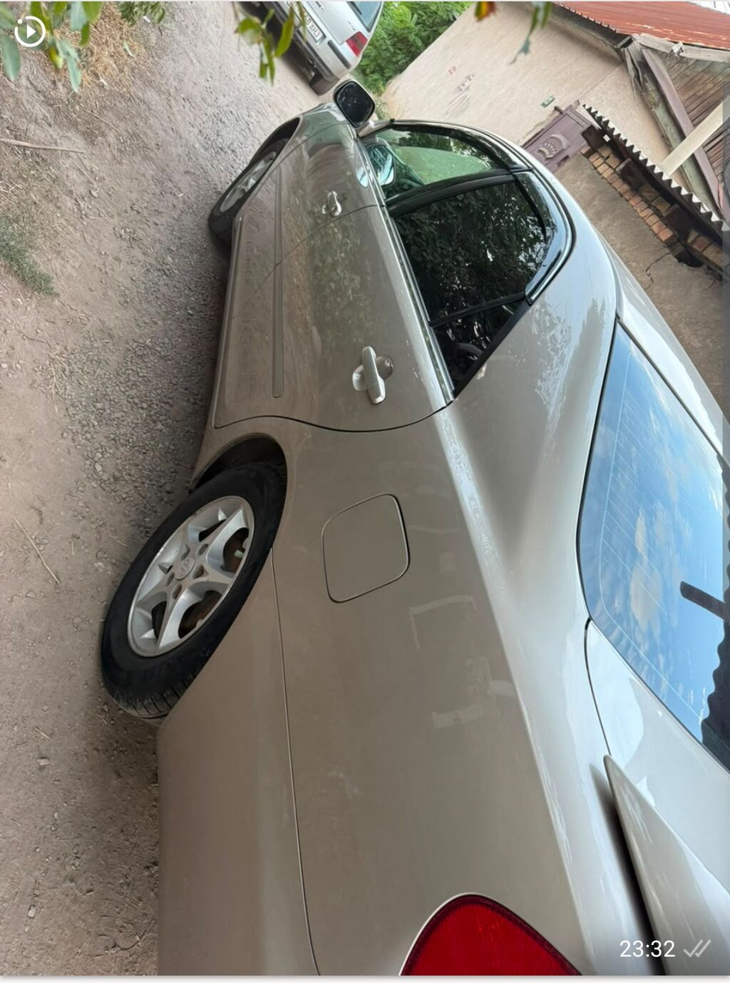Toyota Camry 2003 г., 2.4 л, автомат: фото 4