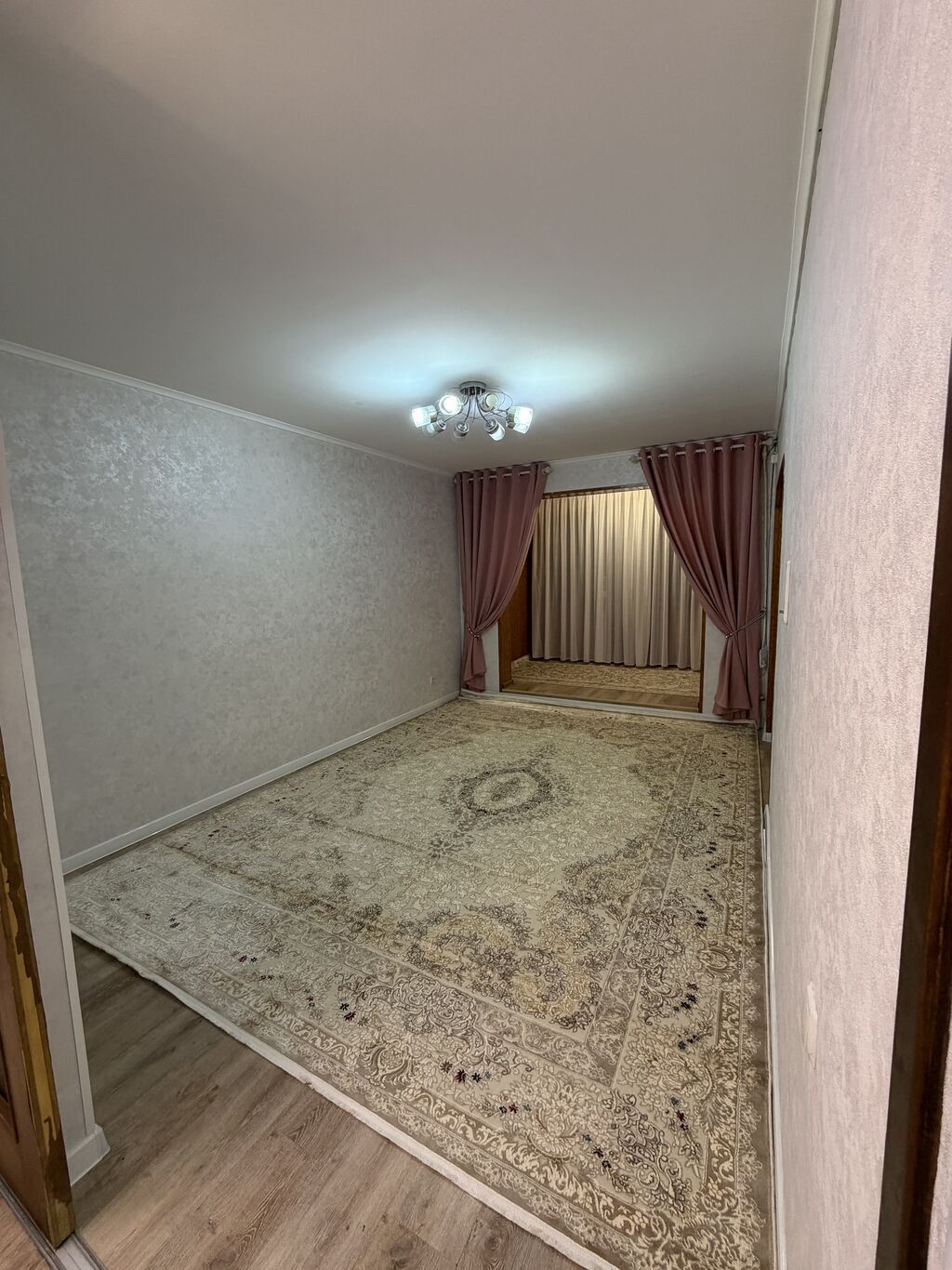 3 комнаты, 63 м², 7 мкр 104 серия, 1 этаж, Евроремонт: фото 2