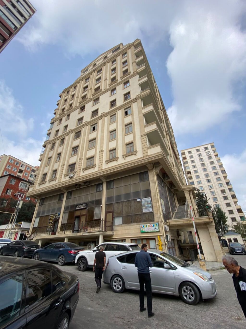 3 otaqlı, Yeni tikili, 125 kv. m