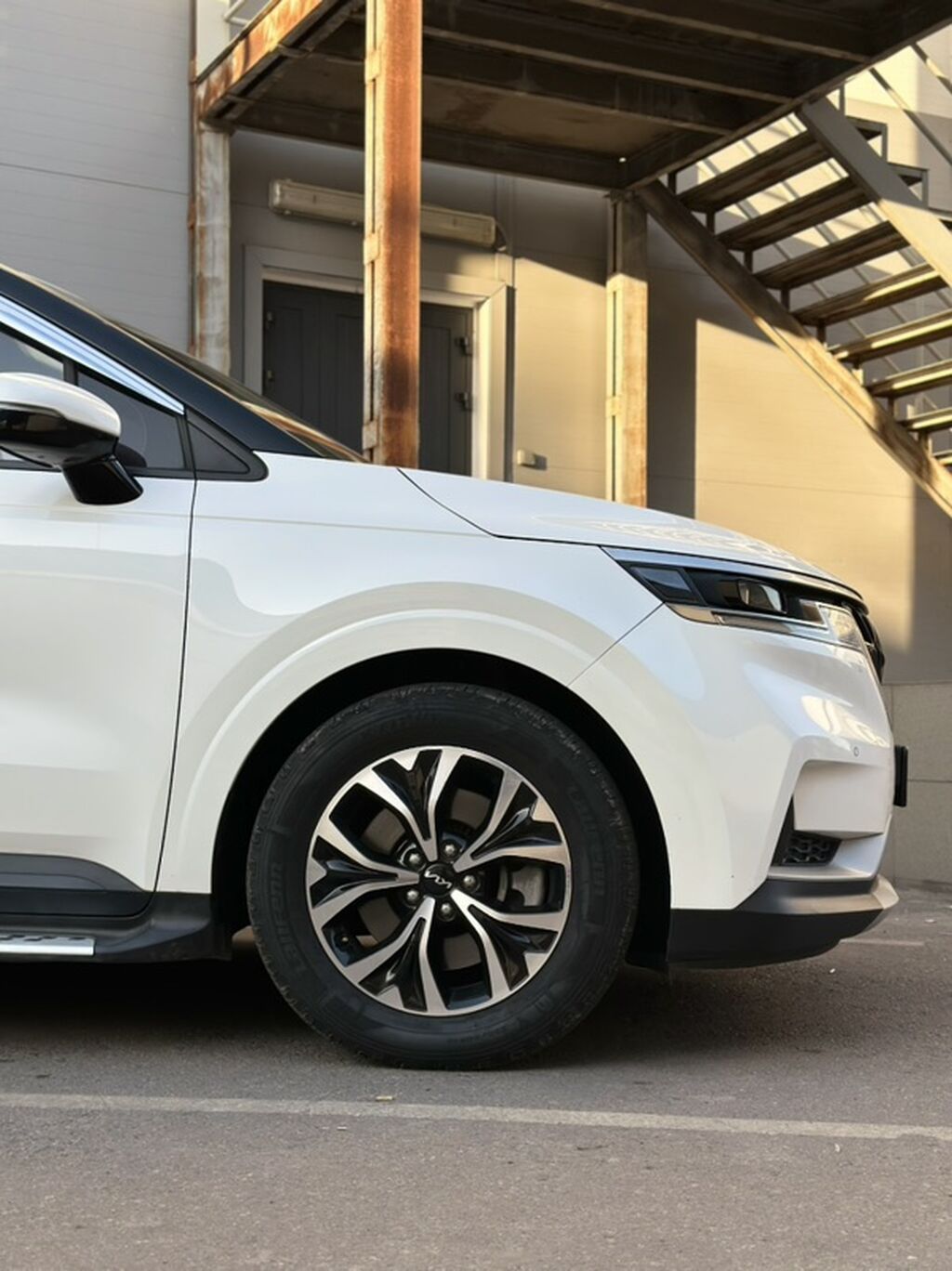 Kia Carnival: 2021 г., 2.2 л, Автомат, Дизель, Минивэн: фото 5