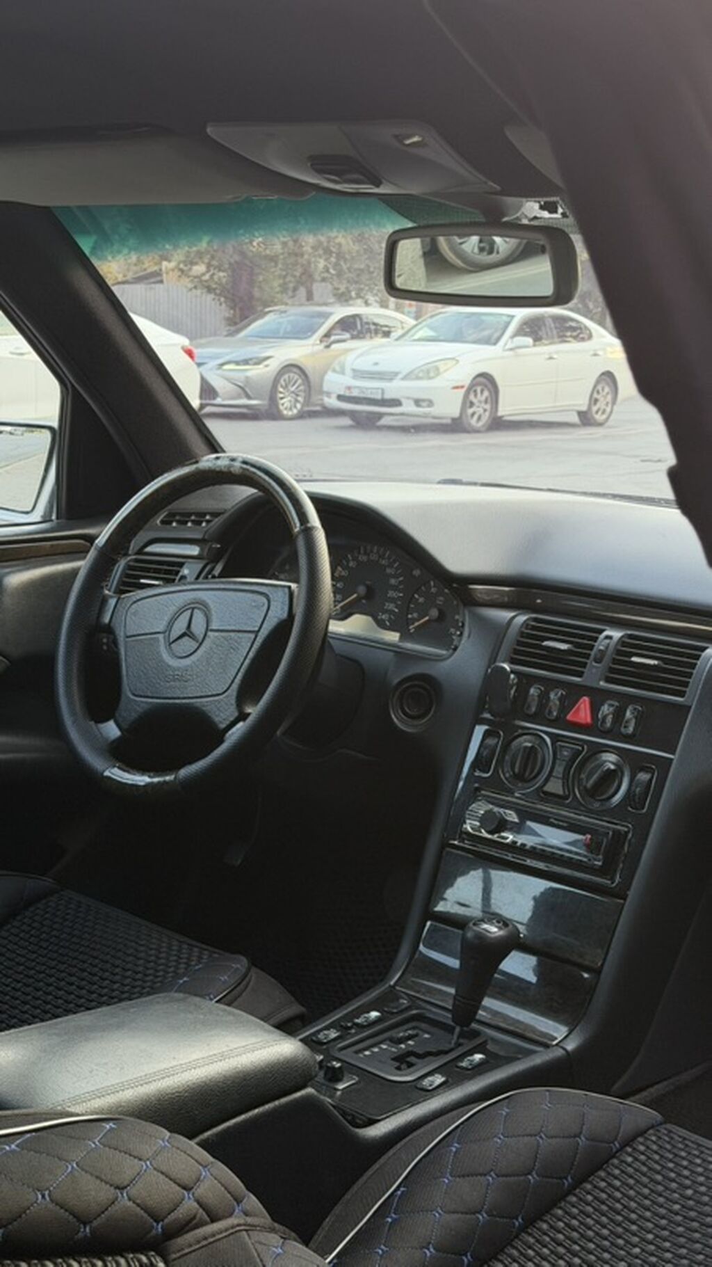 Mercedes-Benz E-Class: 1998 г., 3.2 л, Автомат, Бензин, Седан: фото 3