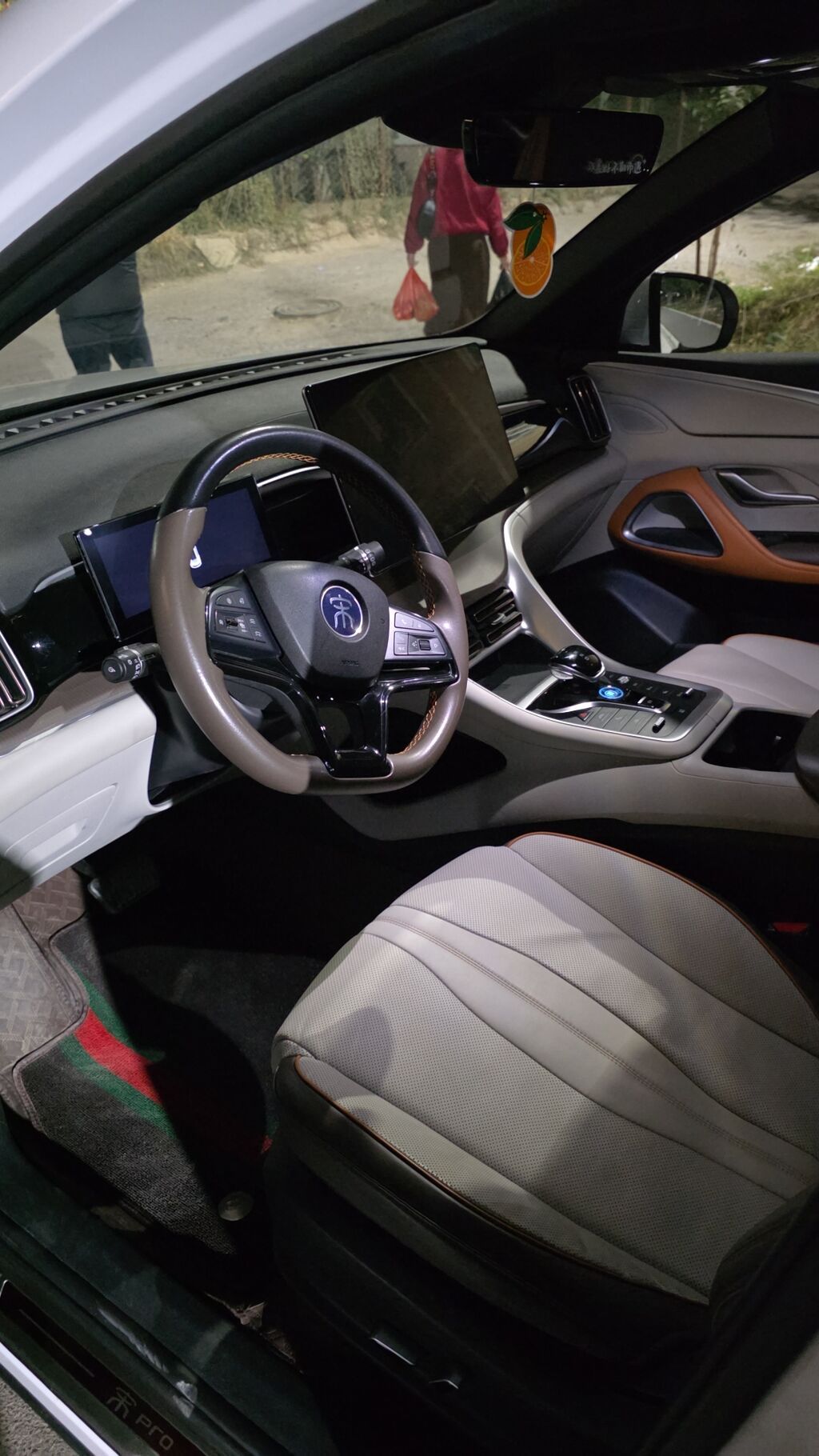BYD Song Pro: 2023 г., 1.5 л, Робот, Гибрид, Кроссовер: фото 6