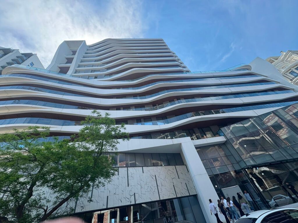 4 otaqlı, Yeni tikili, 164 kv. m