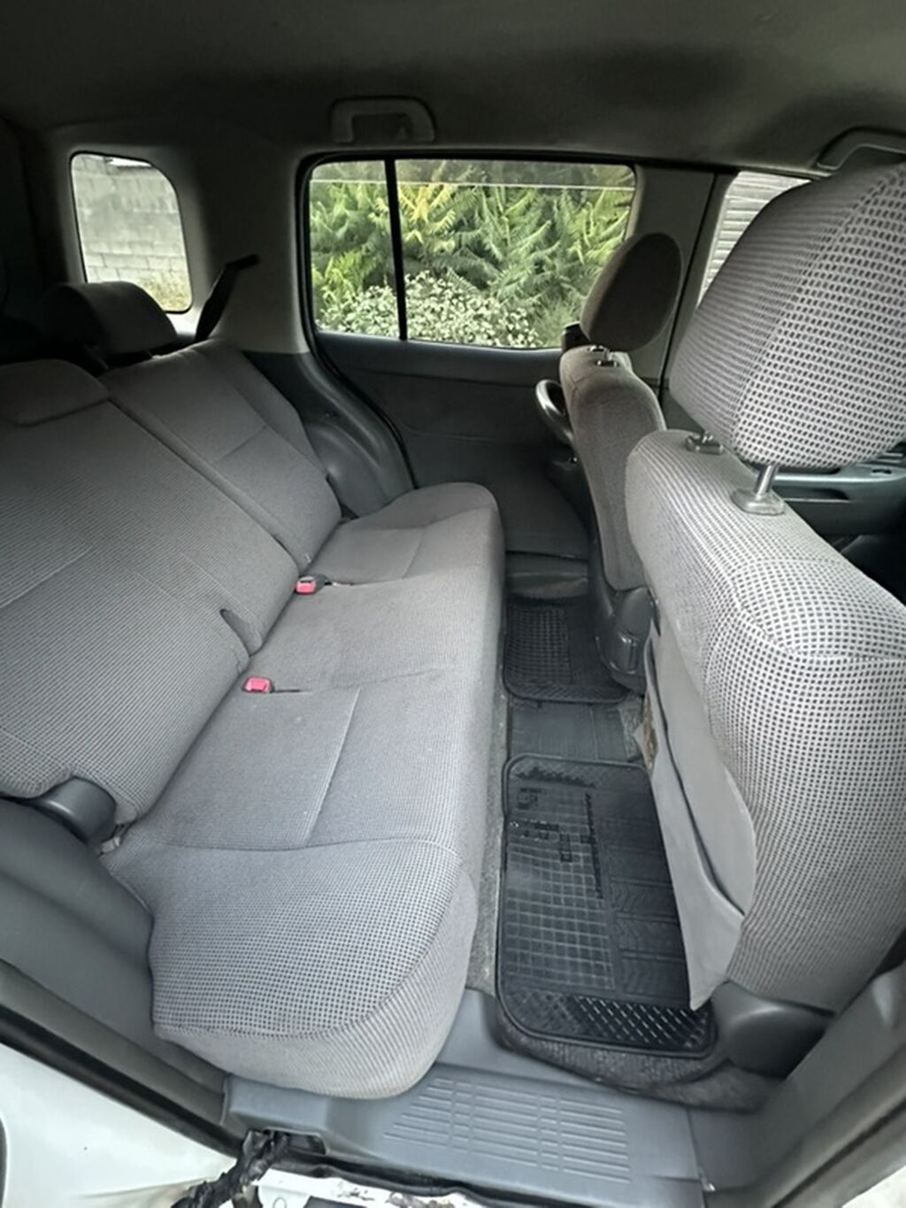 Toyota Raum: 2004 г., 1.5 л, Автомат, Бензин, Минивэн: фото 6